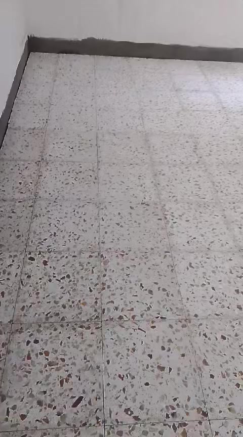 سلام عليكم
خلفه تطبيگ سيراميك ارضيات مرمر بورسلين شغل درج 
لكافه العمل والترميم شغل درجه اولى
*********** بيه وتساب
العمل بغداد
