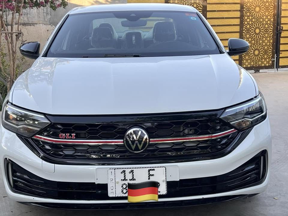 السلام عليكم
للبيع جيتا فئة SPORT 🇩🇪 سبورت وارد امريكا موديل 2024 
المسافة المقطوعة =17700 كيلو متر 

🏎️حادث لايت امامي وجاملغ 3 قطع صبغ بدون دواخل 
🏎️محرك 1500 تيربو🏎️كير اوتماتيك
🏎️موصفات 
🏎️رادار ونقطة عمياء 
🏎️شاشة وكاميرا خلفية 
🏎️تبريد وتدفئة مقاعد 
🏎️سايد بريك اوتو 
📍مكان السيارة بغداد اي استفسار***********واتساب

