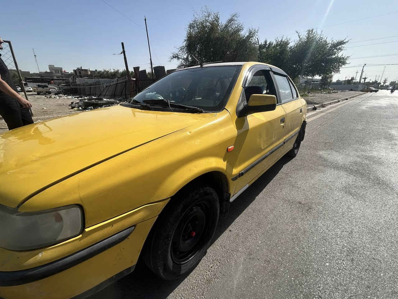 السلام عليكم سمند للبيع مديل ٢٠٠٩ سياره جاهزه وحلوه ومصفره هيه وغرامات وبسمي سنويه لل ٢٠٢٨ المكان الشرطه الرابعه  *********** السعر ٢٣ وبيه مجال حك لجيه
