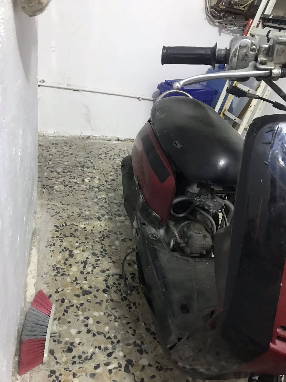 السلام عليكم دراجه بوليس للبيع الدراجه عاطله ابيعه كوم حديد وبدون جوزه السعر٢٠٠مكاني بغداد الشعب للتواصل***********
