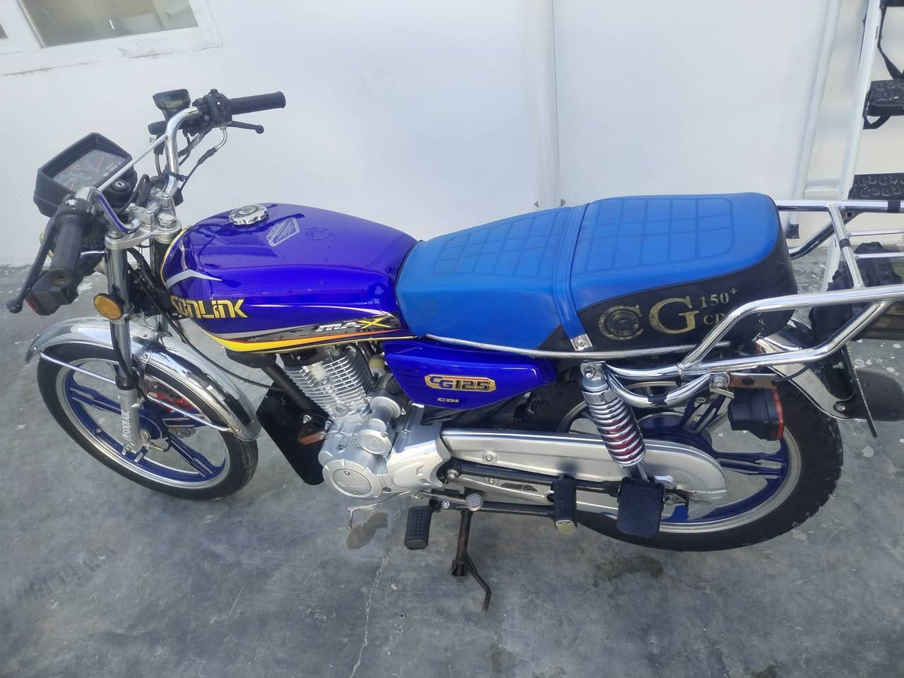 دراجه للبيع ٥ كير ٢٤ جديد ***********
