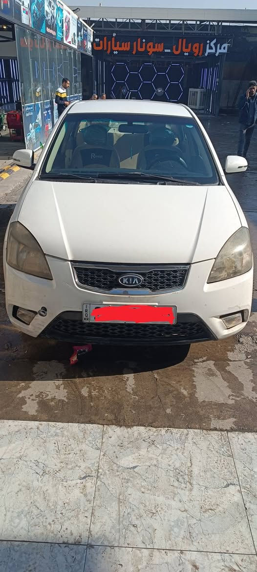 السلام عليكم . كيا ريو 2012 خليجي فول توماتيك وبآسمي رقم آربيل مسطره حجم 14 .بيها قطعتين صبغ وبدلت كازكيت .سياره جاهزه كامله سنه ما تصرف عليها بيها كابون بنزين .السعر 93$. للاتصال ***********/موصل/مدفوع بيها 85$وما بعت.
