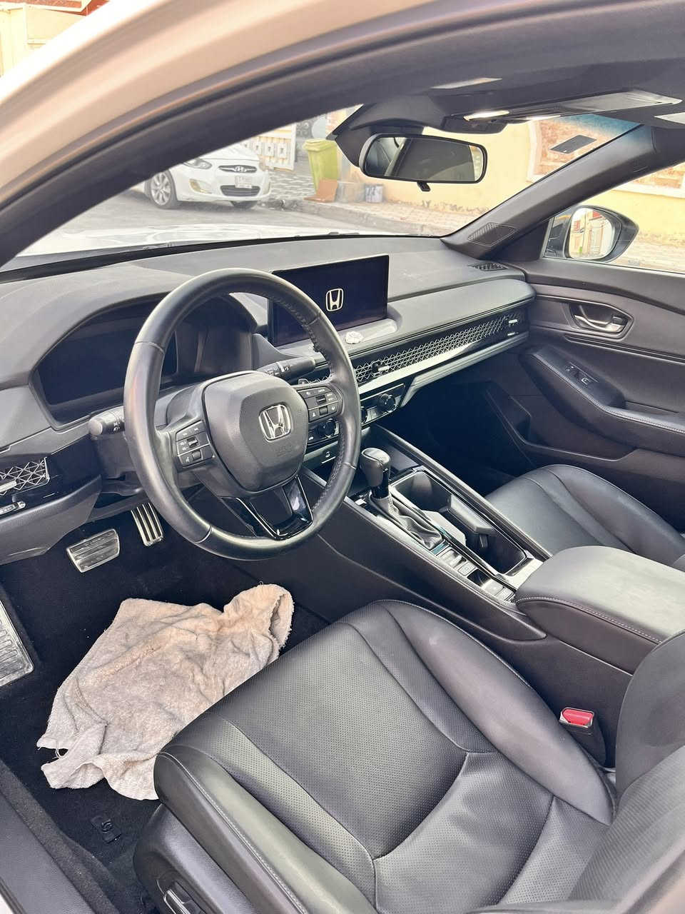 للبيع

هوندا اكورد 2023ياباني فول مواصفات 

 هايبرد سبورت )

السيارة ماشيه 64 mil

• مكينة 2000 هايبرد تنفس طبيعي

• كير اوتوماتيك 

• شاشة كبيرة

•فتحه

• كاميرا خلفية 3 انظمة

• كرسي كهرباء  لون اسود  

• رادار امامي

• مانع تصادم

• محدد مسار 

• تصحيح مسار

• شفتات بالستيرن

• مثبت سرعة

• مانع انزلاق

• دخول ذكي 

• إنارة ترحيبية

• هندبريك كهرباء

•لايت عدسات زينون

• نظام اوتو لايت Auto

• لايت العالي زنون 

• حساسات مطر 

• حساسات دخول الإنفاق

• حساسات ضغط هواء الإطارات

• أوامر صوتية

• 3 أنظمة قيادة (eco, ev, sport)

• بلوتوث

• مدخل USB + AUX

السيارة حادث فقط بنيد تبدل

السعر 195


**إذا كنت صاحب هذا الإعلان وتريد حذفه لأي سبب، رجاءا أرسل رسالة إلى الدعم الفني**