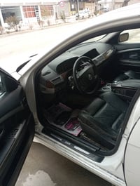 ٢٠٠٤ • اوتوماتيك ٨ سلندر • تواير جديدة