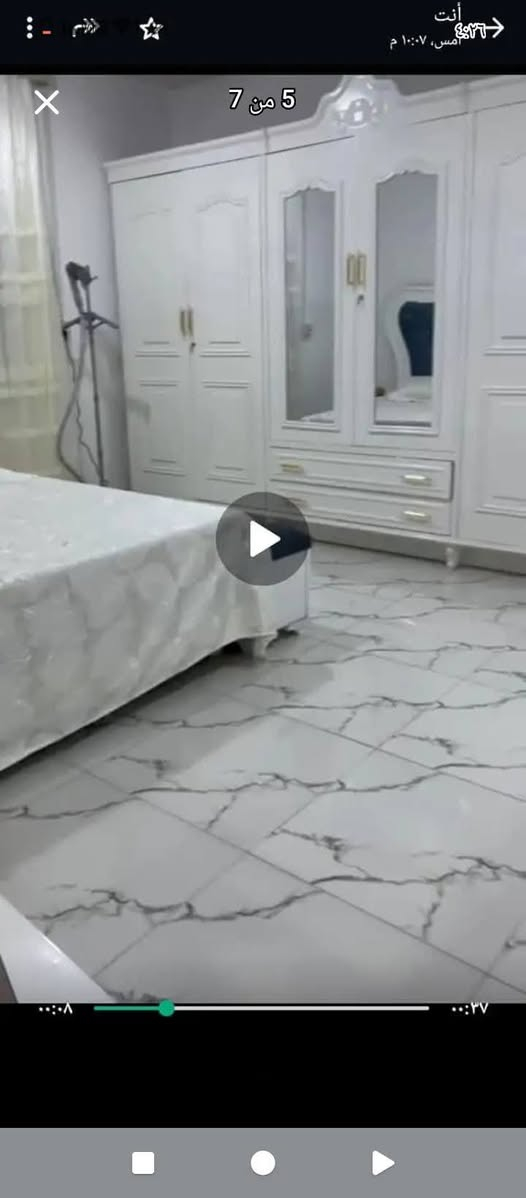بيت للايجارررر
العنوان كريطعه بيت الوزير

 يحتوي على غرفة نوم حمام شرقي غربي مطبخ  استقبال 

مساحه ١٠٠

سعر الايجار٢٥٠بي مجال
‏‪***********‬‏
