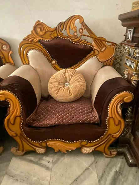 سلامً عليكمُ تخم للبيع عشر قطع السعر 475وبيه مجال
***********
