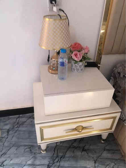 سلام عليكم غرفه تركي للبيع نضيفه سعرها مليون وميه مكاني شط ألعرب صالحيه *********** البصرة
