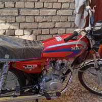 شباب دراجه البيع نضيفه فول ماناقصه وراق سكنر سعر 950 بي مجال هاذ رقم 0...