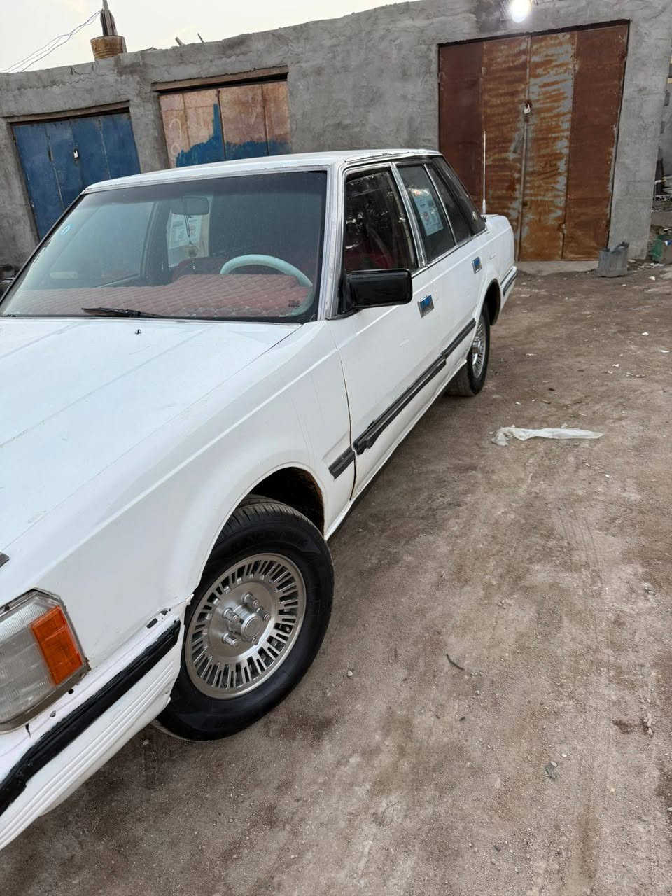 سلام وعليكم سوبر موديل 85 مكينه وكير كارتون  تريك 180 راقم بغداد دولي سنويه ل 30 طخم تاير حداده جديده مكان بصره الزبير. ***********  سعره 33بيه مجال
