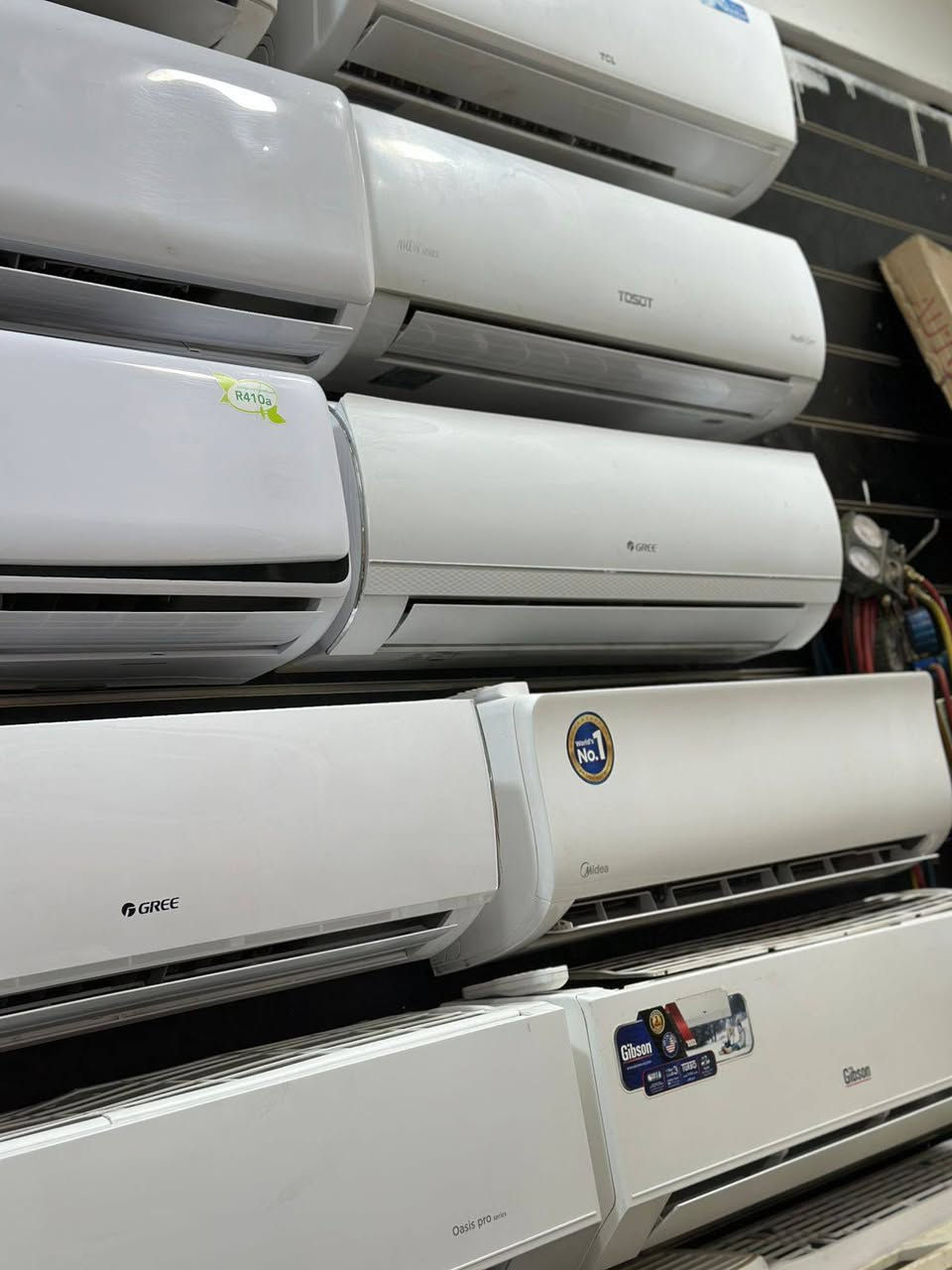 بيع سبالت مستعمله كل حجام 
طن او طن ونص او طنين او تلاثة طن او مكيفات 
معه شد او نقل بنسب سعار 
عنوان بغداد جديده قرب مكتبه شاطر 
بداره خدمات كرار تبريد/ رقم ***********
