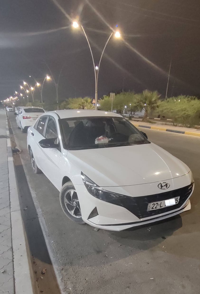 هيونداي النترا موديل 2022 وارد خليجي ماشية 36 الف رقم اربيل باسم شركة التحويل و الوكالة مضمونة 
محرك 1.6 تنفس طبيعي السيارة ما ناقصها شي 
تايرات جديدة و باتري جديد وقبل شهر بدلت دهن احسن نوعية لوكومولي لتر ب18 الف شاد الها منضومة لد داخلي وبگ لايت لد و العادي ثنينهن عندي يعني وياها اربعة بك لايتات ومسطرة صندوك لد و بيها حساسات خلفية و شاشة تدعم كار بلي وكامرة خلفية  
بيها صبغ باب السايق و جاملغ امامي 
وبيها بارد باب خلفي عكس السايق وكارت  اثر شخط وصلحتها بنفسي .
السعر 140 قابل للتفاوض


**إذا كنت صاحب هذا الإعلان وتريد حذفه لأي سبب، رجاءا أرسل رسالة إلى الدعم الفني**
