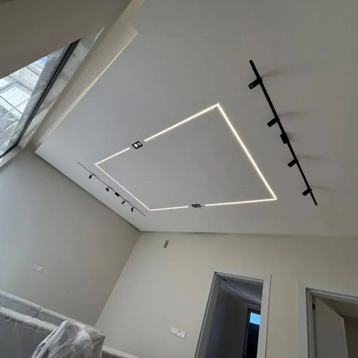 أهلنا في محافظة #واسط الحبيبة
بناء وترميم بنظام النقد والأقساط في محافظة واسط
عمل درجة أولى (#تسليم_مفتاح) بمواد مفحوصة مختبرياً وصيانة لمدة سنة
يتوفر لدينا بناء نظام نقد وأقساط حسب المواصفات المطلوبة من صاحب المنزل عمل درجة أولى

🔹 #نظام_النقد:
الدفع يكون على شكل دفعات، وتُستلم كل دفعة بعد إنجاز الفقرات المتفق عليها بالعقد.

🔹 #نظام_الأقساط:
نصف المبلغ مقدماً، والباقي أقساط شهرية حسب دخل صاحب المنزل، وتُدفع المقدمة على شكل دفعات حسب مراحل العمل.

✅ جميع المواد المستخدمة مفحوصة مختبرياً
✅ السعر يُحدد حسب المواصفات المطلوبة
✅ عقد رسمي يوضح جميع التفاصيل والمواصفات
✅ تحديد مدة الإنجاز حسب الاتفاق
✅ صيانة مجانية لمدة سنة بعد التسليم

📌 #أعمالنا_تشمل:
(بناء من الأساس إلى تسليم مفتاح + ترميم + أصباغ + أعمال سطوح + صب أرضيات وغيرها…)

📞 الاتصال... 
***********   
 ***********    واتساب
