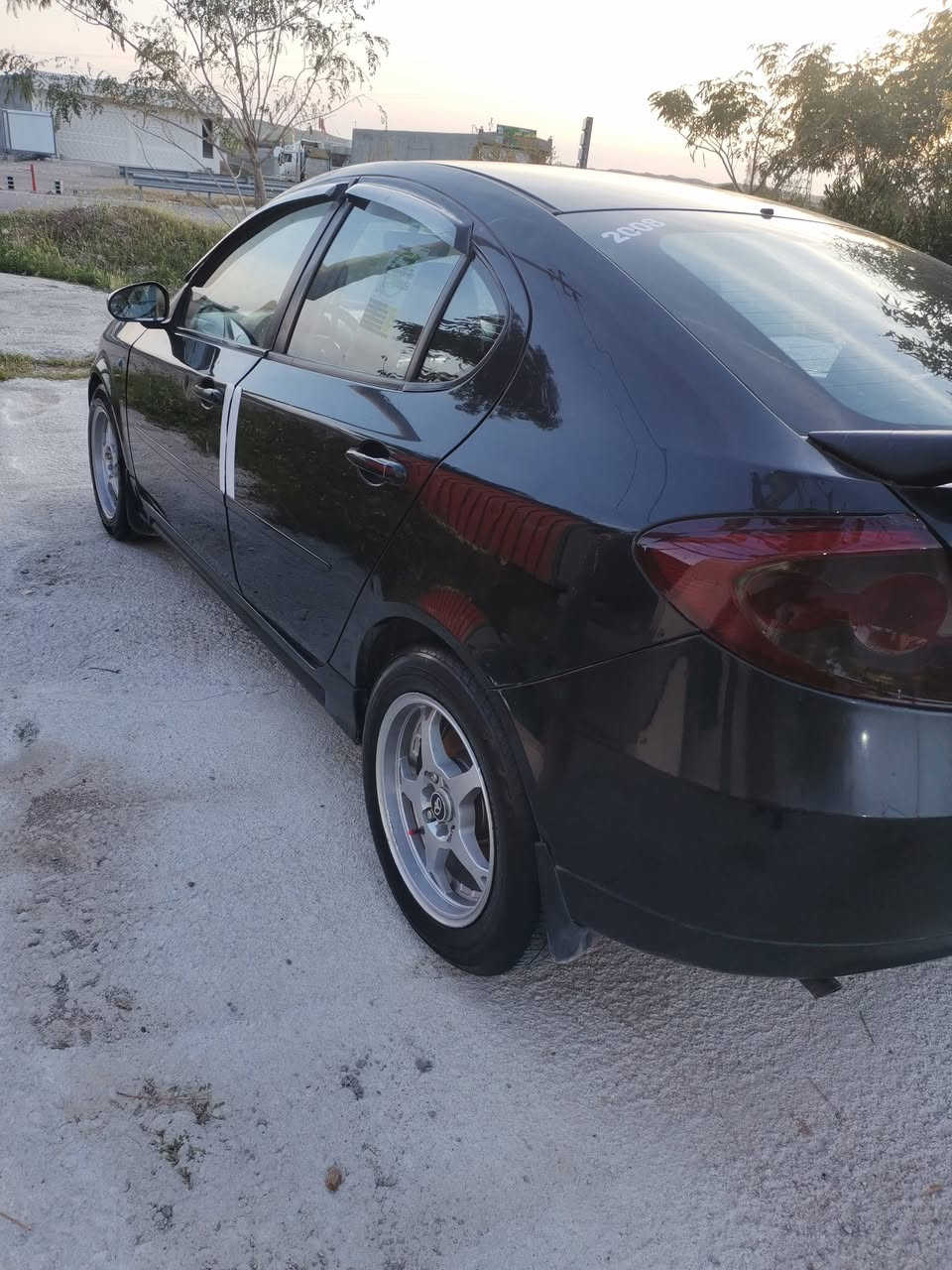 پروتون ۲۰۰۸ بدون صبغ بدون دعم سیاره کلش نضیفه و گیر عادی گیر و مکینه و صدر امامی و خلفی بشرط رقم سلیمانیه شرط تحويل دواخله کلش نضیفه سعره 46 و معامله 
***********
