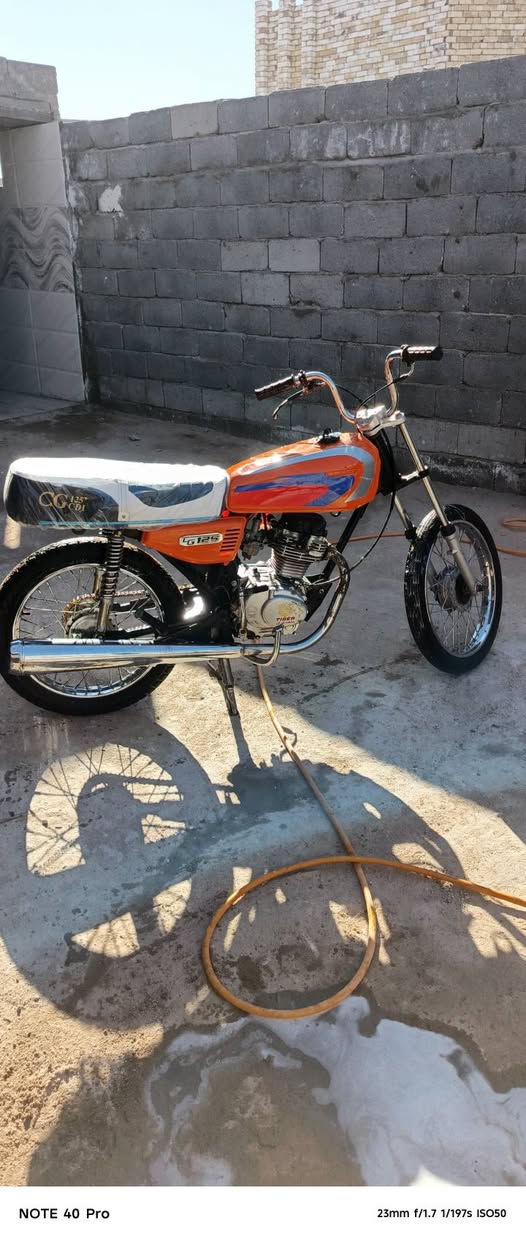 دراجه للبيع كلك كلك مكفوله عن سرقه مكاني نجف عمود 134 علا شارع كربلاء نجف دراجه نضيفه قراضه كله جديد سعر 250 وبيه مجال ***********
