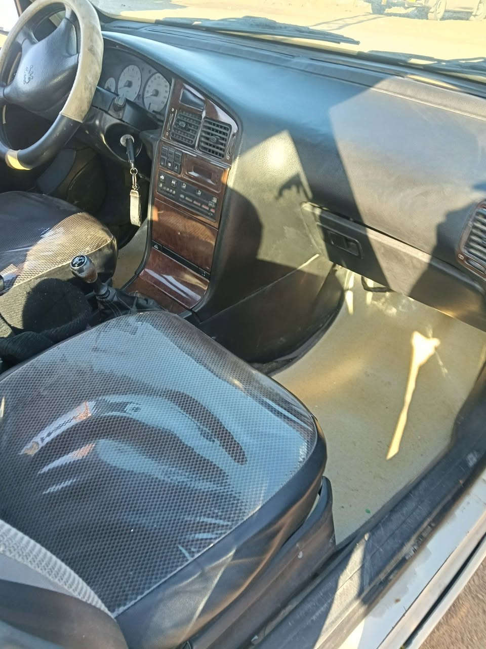 السلام عليكم 
بيجو بارص موديل 2011 السياره كفاله لسعر 48$ مكانهه بغداد لدوره ***********
