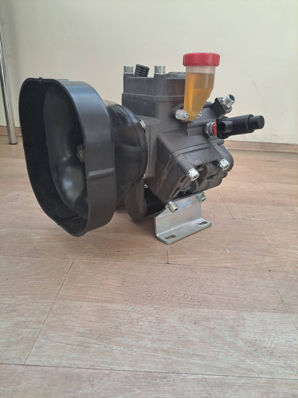 زبائن الكرام
شركه بورلي 
موجوده اكسسوارات مرشات تركي مضخه ثلاثه بسطون/مضخه اربع بسطون 
كل محافظات العراق موجود شحن 
معلومات اسعار على الواتساب على ماسنجر 
00905336165864


**إذا كنت صاحب هذا الإعلان وتريد حذفه لأي سبب، رجاءا أرسل رسالة إلى الدعم الفني**