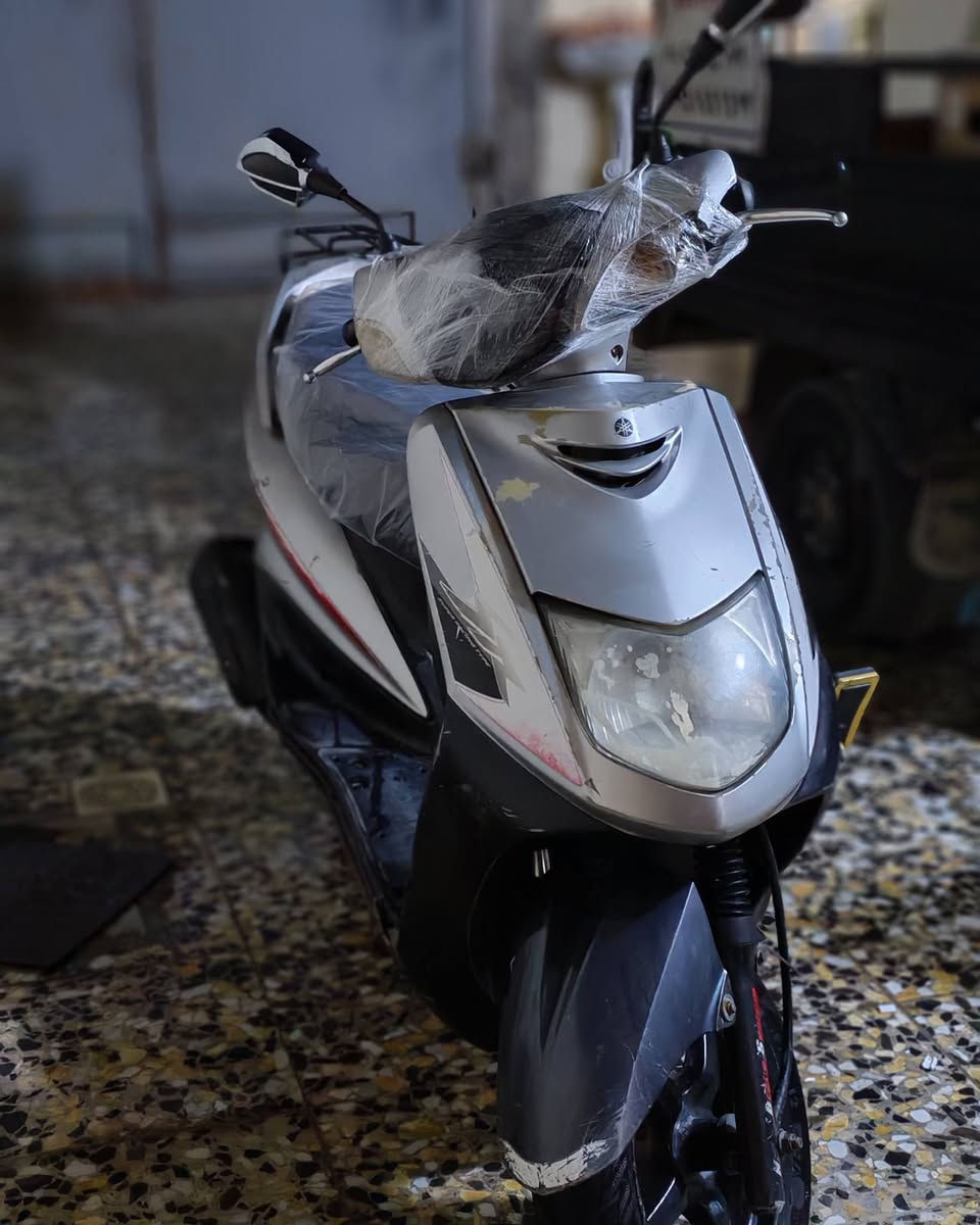 السلام عليكم دراجه سكنس نثيه 140 دراجه بلاديه كله ختم واحد مكينه خير من الله كهربائيات كله شغاله السعر 400 العنوان بغداد مدينة الصدر الرقم ***********
