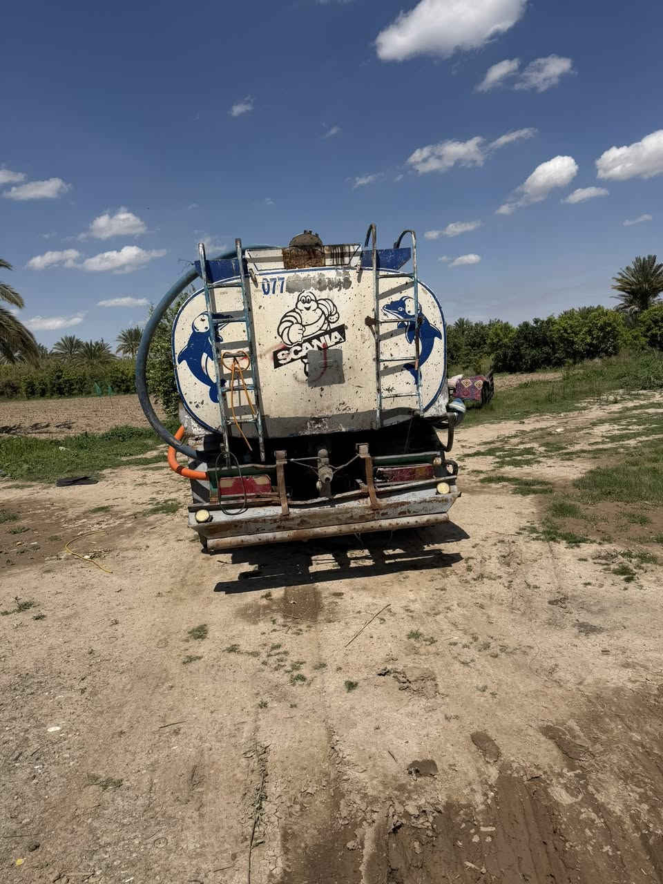 سلام عليكم دنكر للبيع حموله جاهز لشغل 16الفًً محرك 6مكان. واسطً العزيزيه سعرً 80وبي مجال اتصل وتدلل ***********
