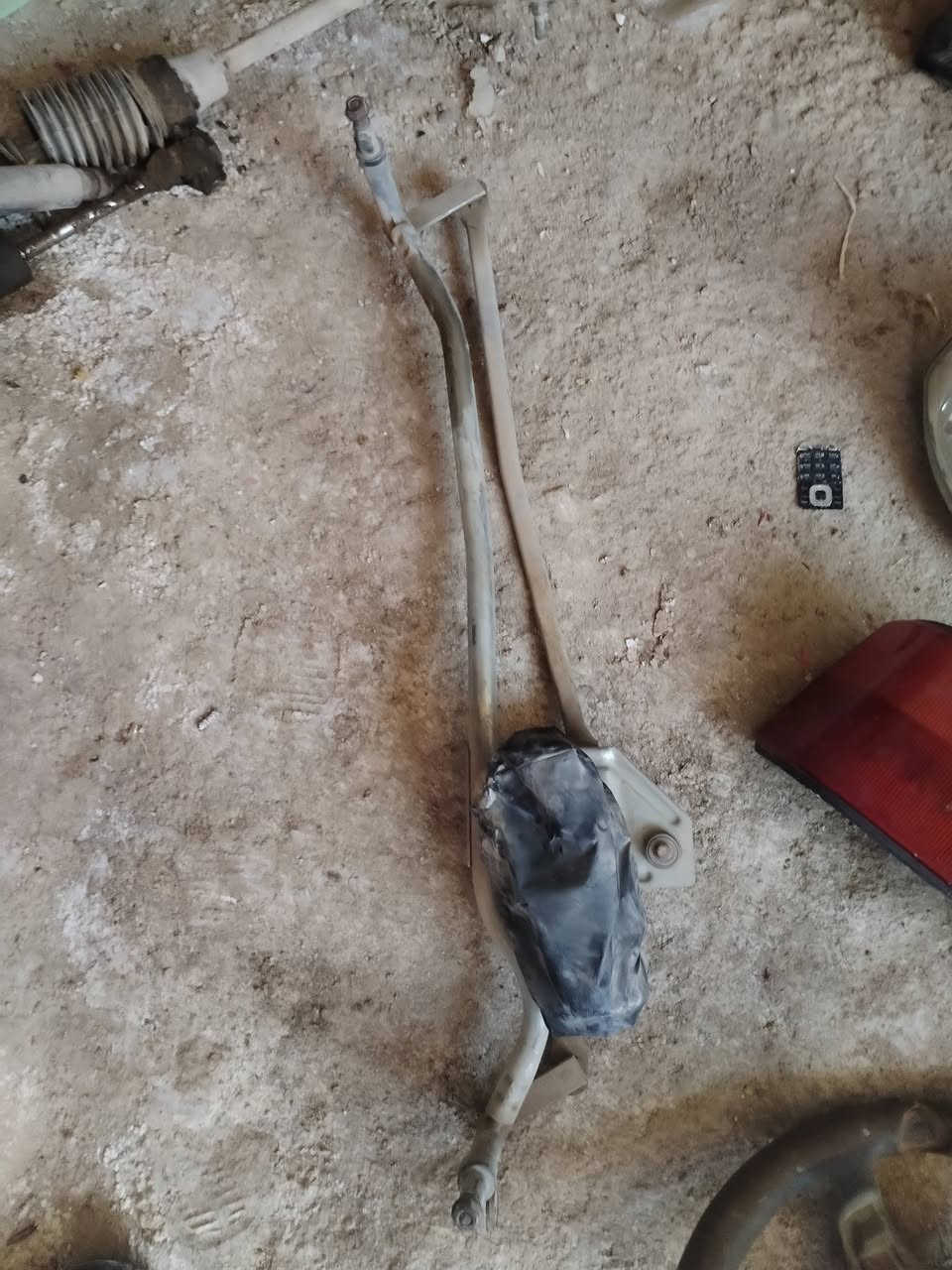 سلام عليكم موجود غراض بيجو بارص للبيع مكاني ناصريه ***********
عربانه خلفيه كامله

مشط

تخم تايرات جدد

صالصه جديده كامله مال تحويره كورله

صطاب اكسن امامي كاملات مع الدبل واللوي

ماطور ماسحات

بك لايت نضاف

 تانكي مال بانزين 

دركه و عينه.

دشبول كامل نضيف حيل

فان مال تبريد شرط الشغل

كشن خلفي قطعتين نضيف
