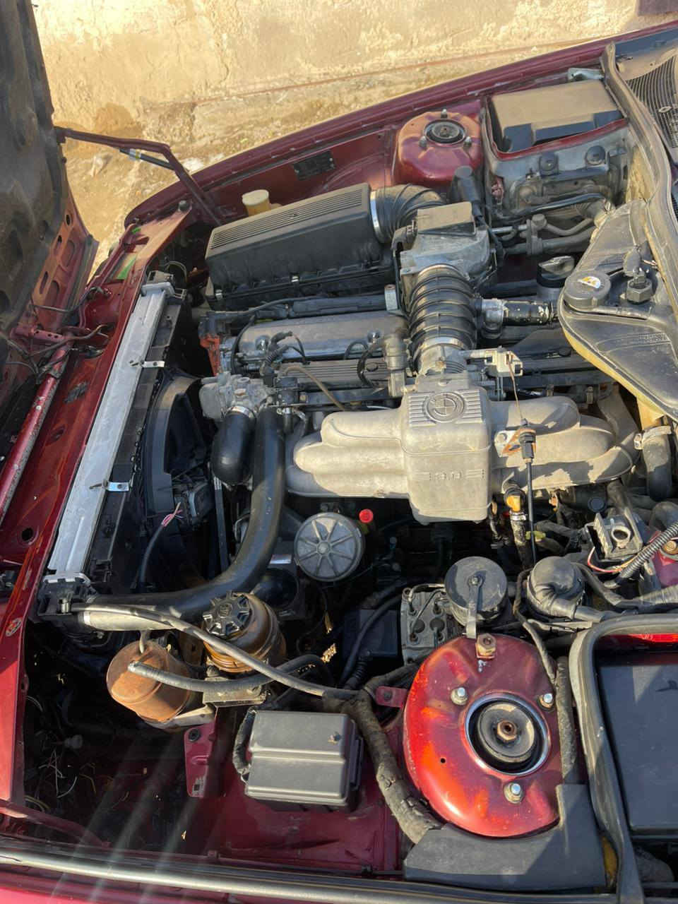 السلام عليكم للبيع بي ام 730مكينه مفتوح كير واتو مكينه كير مكفولات كشرها حلو تخم تاير ويل خليه رقمها اديالى باسمي عارضها ب44وبيها مجال تبريد شغال بس بي ليكك ***********
