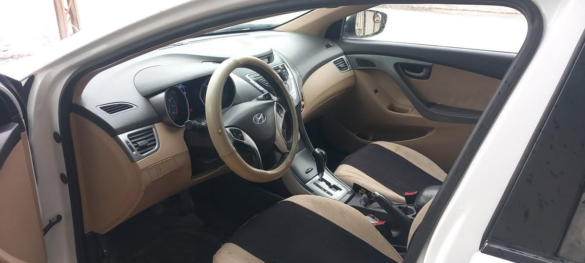 للبيع النترا مضلع ٢٠١٢ 

رقم نينوى سنويه جديده الى ٢٠٣٠ رقم مسطره  لون ابيض محرك ١٨ دوش المرغوب شرط لاصرف ولانفخ ولاتبخير ولارخاوه والكير كذالك  الكير توماتيك لاضرر ولاصبغ فقط بلدوسات السونار مرفوق بلمنشور فتحه بلسقف خليجي داخل لونين اشاير بل مري فول بس بدون بصمه السياره مالت جناي ومالت بيت السعر ١٢٧ورقه وبيها مجال. بصيط اي واحد قبل مايراسلني  او يخابرني يشوف السونار قبل ٤ ايام جديد للاستفسار مراسلتي واتساب او الانتصال على هذا الرقم 
***********
مكان السياره موصل الجانب الايسر
