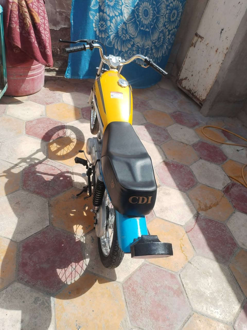 السلام عليكم للبيع درجة ربعه كير تعمير كله ٢٠٢٥ ول شاصي مديل ٢٠١٨ وراق صولي من لوكيل كبل مكان نجف مكينه بس ولفات بس مكينه فول لشراي تصال رقم ***********
