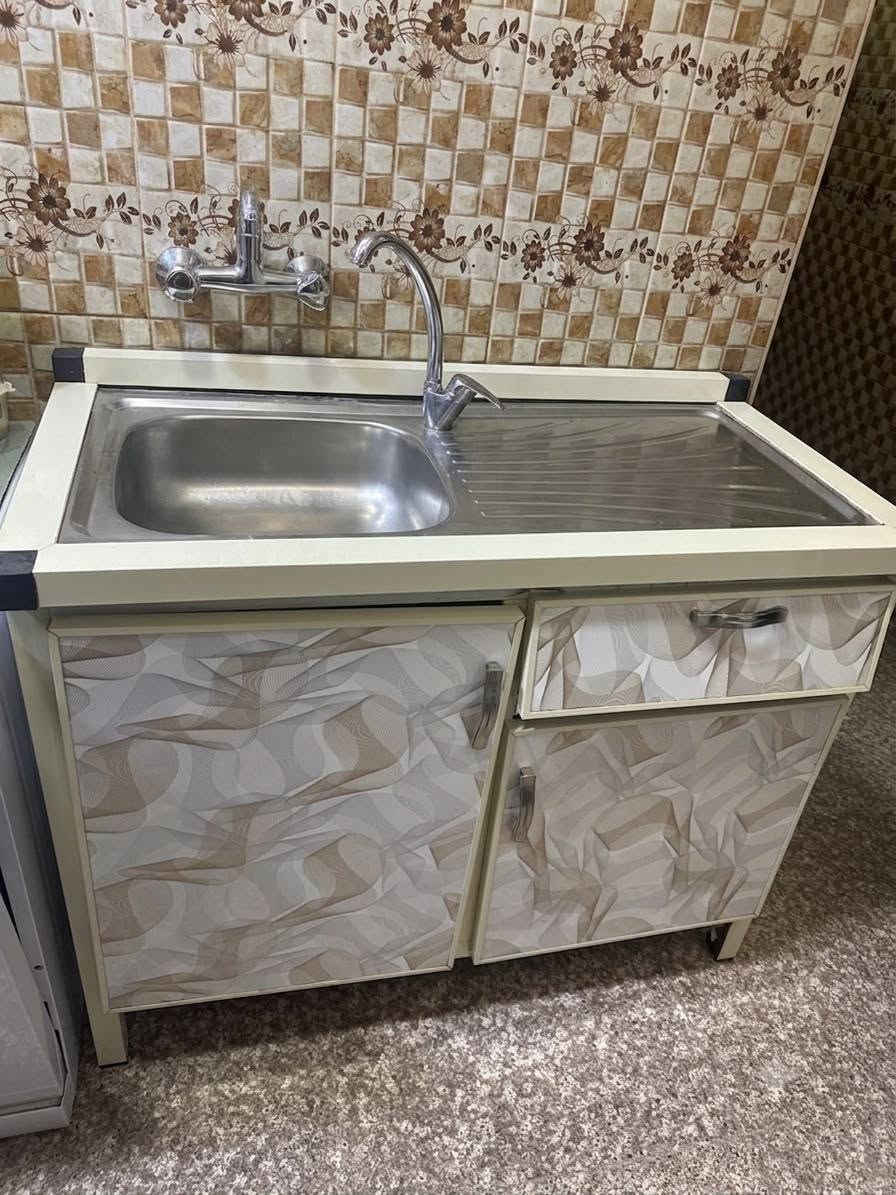 كنتور. ب٣٠
ميز تواليت ب٥٠
كونفيرا ١٢٥
باقي الأغراض تفاصيل خاص مع سكرين للمنشور


**إذا كنت صاحب هذا الإعلان وتريد حذفه لأي سبب، رجاءا أرسل رسالة إلى الدعم الفني**