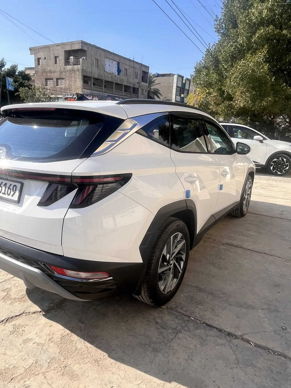 توسان 2024 بغداد مكفوله ماشيه 25 حقيقي بسمي رقم بغداد ***********
