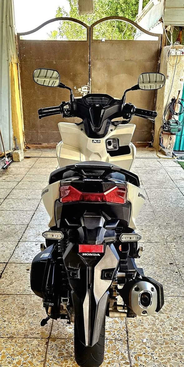 السلام عليكم ورحمه الله وبركاته دراجة foryou محرك 160cc من النوادر مكينه pcx الجيل الرابع الحديث ياباني الاصل اللون لؤلؤي طافي مميز مع بصمتين الدراجة طك كارتون مع سستم كامل زنون بلادي من اليابان ويجي بيهة حساس ازدحام وحساس السرقة بلادي وموصافات خير من الله بيهة وبعدهة بدهن اليابان للبيع فقط وبالعافية تكون من نصيبه تحياتي الكم العنوان بغداد


**إذا كنت صاحب هذا الإعلان وتريد حذفه لأي سبب، رجاءا أرسل رسالة إلى الدعم الفني**