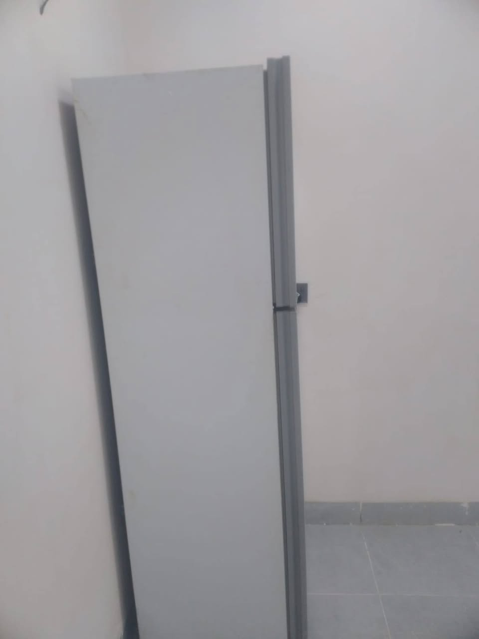 #للبيع ثلاجه جنرال شرط التجميد كلش نظيفه ٢٢قدم اكبر حجم واجه بلازمة  السعر٢٠٠الف الاتصال ***********
