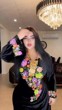 أسود • ملابس