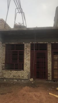 هيكل للبيع مساحه ٩٠متر بي اربع غرف الطابق الوه مسكف والثاني بس مامسكف ...