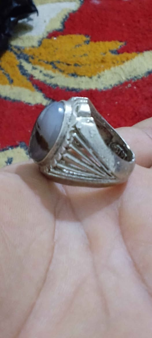 محبس عقيق يماني 
فضه خراسانيه عيار 925 صياغه يدويه 
سعره25 البصرة, العراق


**إذا كنت صاحب هذا الإعلان وتريد حذفه لأي سبب، رجاءا أرسل رسالة إلى الدعم الفني**