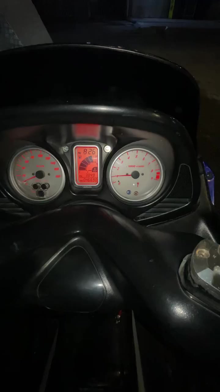 مكفوله كفاله عامه فقط صوت بالكلجات ماشيه 40الف بيه تزويد كلج امامي مالوسي وطلاعات وقبضات مالوسي ويدات بريك وعنبار السعر 21 المكان بغداد للاستفسار *********** خاص ممتواجد.
