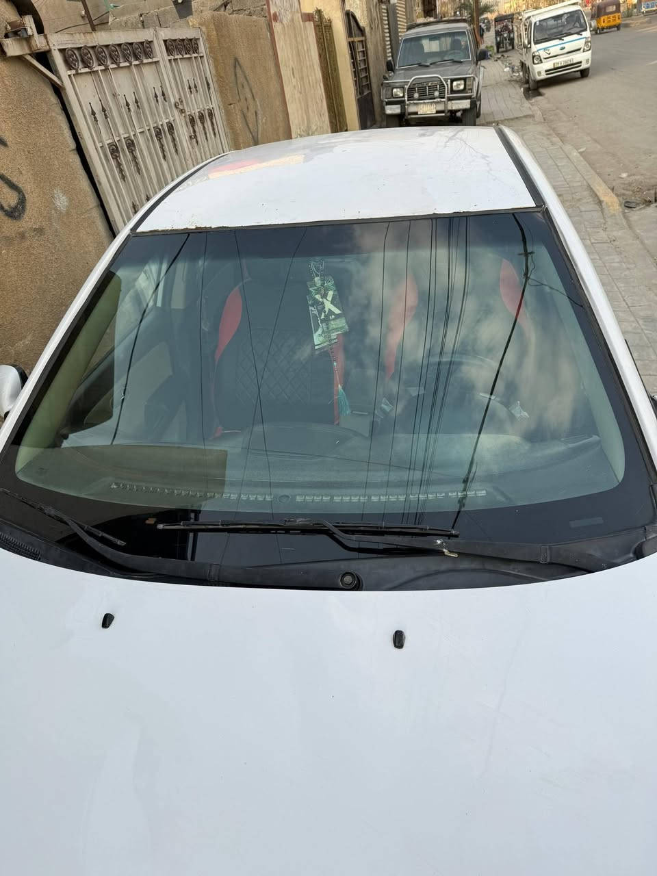 سياره خليجي 2011بيها چفيه جهته السائق محرك 2000
صدر جديد تدفئة تبريد دواخل بيجي رقم بغداد الماني السعر٩٠ $الاستفسار ،***********.  ملاحظة بيع فقط عنوان بغداد م الصدر
