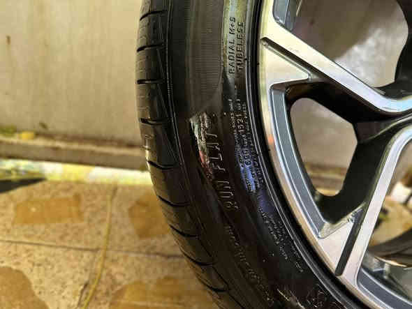 سلام عليكم 
ويل عدد ٢ مع تايرات بيرلي جديد كلش حجم ١٨ 
رن فلات (تاير درع) 
مكفول من الفطر والعواج والتايرات كذلك كلش جديدة
يرهم 
٢٣٠
٣٢٠
٣٣٠
٤٣٠
٥٣٠
السعر ٣٠٠$ 
ومستحيل تلكه تاير رن فلات مع ويل بهيج سعر 
مكانهن اربيل 
***********
