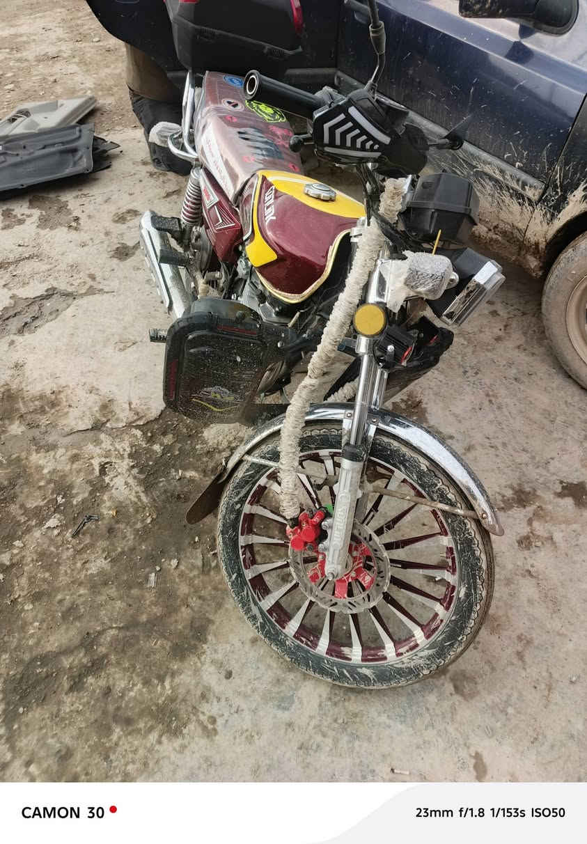 ماطور يراني للبيع 24 شكل 25للبيع بلادي مابيه اي نقص بس تشغل وتمشي الشراي يراسل خاص


**إذا كنت صاحب هذا الإعلان وتريد حذفه لأي سبب، رجاءا أرسل رسالة إلى الدعم الفني**