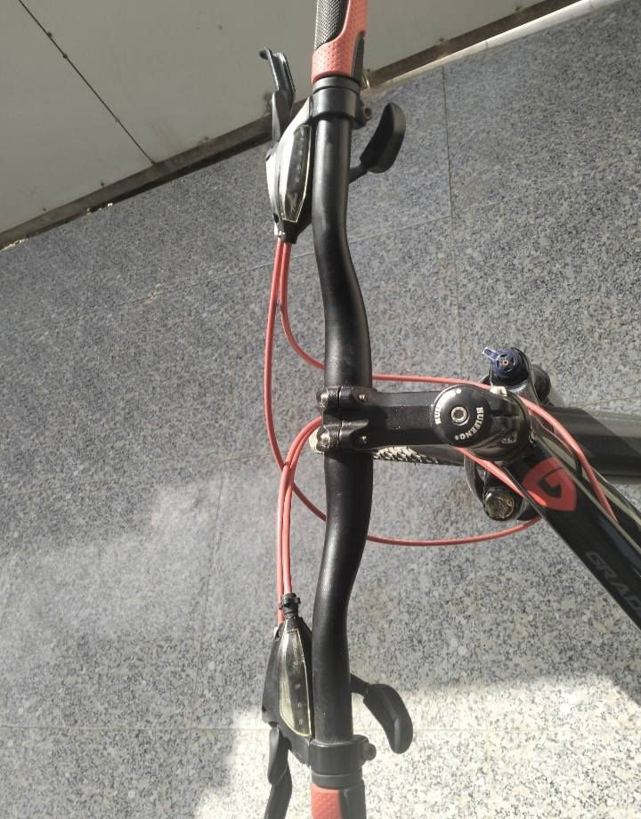 السلام عليكم 
اغاتي بايسكل للبيع ماشي فقط 14 كيلو و ضميتة بل بيت و نظافة فول حجم 29 عشر نمر 7نمر سرعة و 3 للصعدة و دبلات تحكم و نظافتة گدامكم حتى الچبن مال دبلات بلاد سعر 130 و بي مجال مستعجل عليه  ، مكاني ناصرية مركز 
***********
