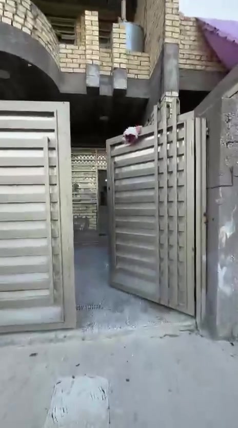 سلام عليكم شباب بيت طابقين فول كله درجة اول مساحة 160 واجه 8ونزال 20 طابو زراعي سند 25 البستان مدخل المعوقين بناء حدث 2024 تفاصيل البيت داخل فديو الرقم ***********
