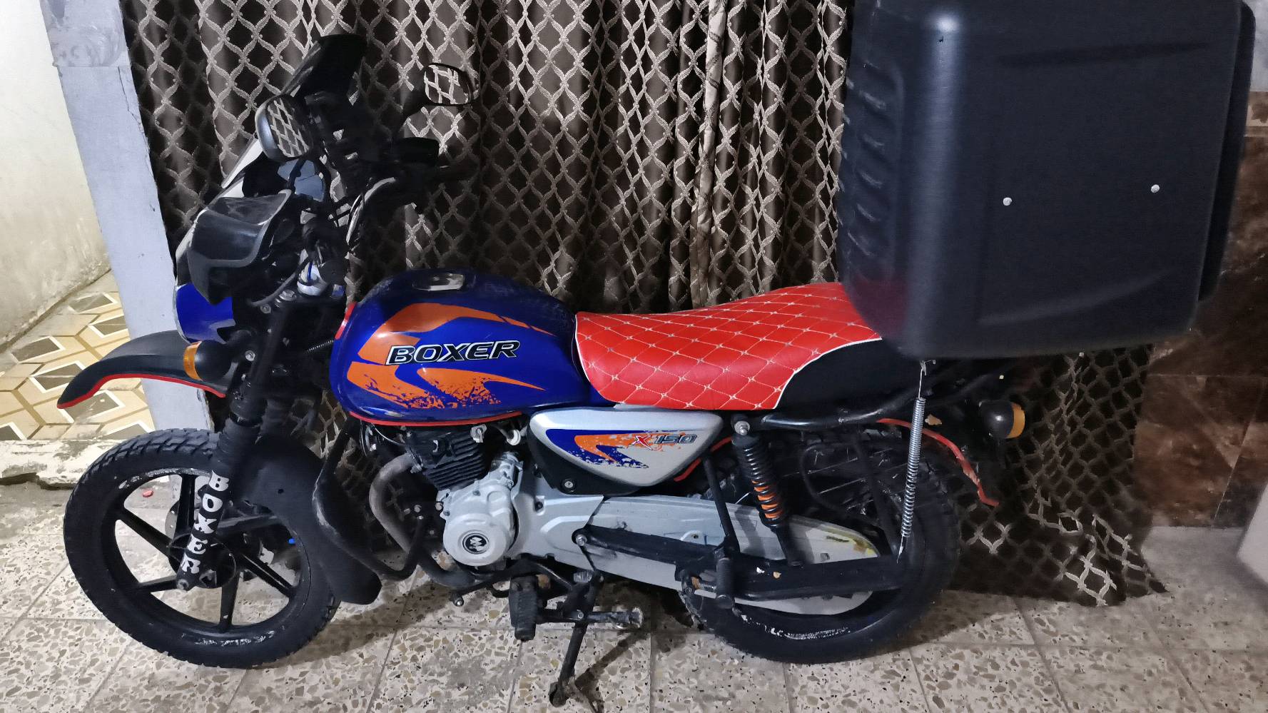 دراجه بوكسر للبيع مكينه مفتوحه تجفيت كله اصلي سعر1600 اوراق كامله سبعه موديل مكان بغداد بلديات 23