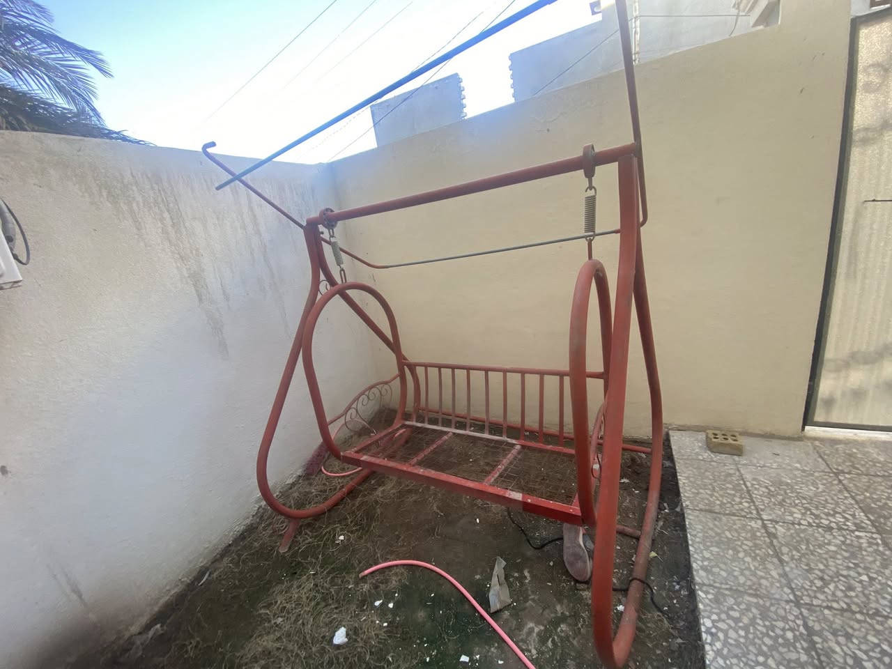 سلام عليكم مرجوحة للبيع حديد اصلي  الاستفسار ***********
