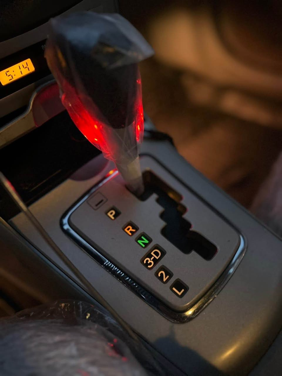 کرۆلا ٢٠١١ مواسەفات ئەمەریکی مەکینە گەورە ٢٠ ڕەشی قەتران بۆ فرۆشتن و گۆڕینەوە نرخی ١٠١ گەڵا 
ڕەسمی سۆنەر دانراوە 
*********** 
سلێمانی ناوشار السليمانية, العراق
