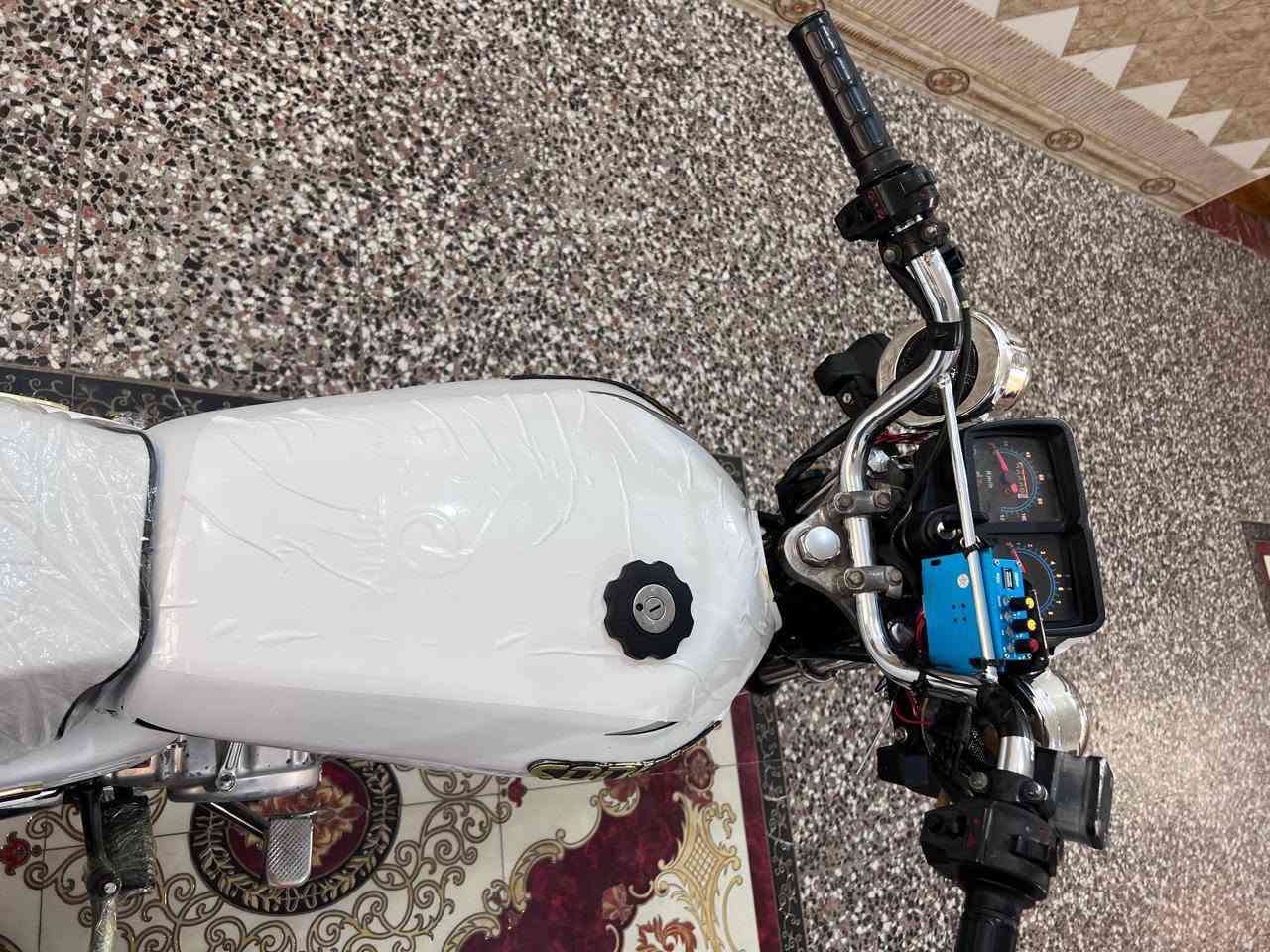 تايكر سونك
موديل 2024طالعه 25
وراق كامله 
كهرباء كله شغاله 
مكينه مامفتوحه 
شاير كرستال  
مكينه ام لختم 
تانكي ختم سونك 
سعره 635
مكاني بابل ابو غرق عله بزل حجي علي 
هاذه رقمي***********
