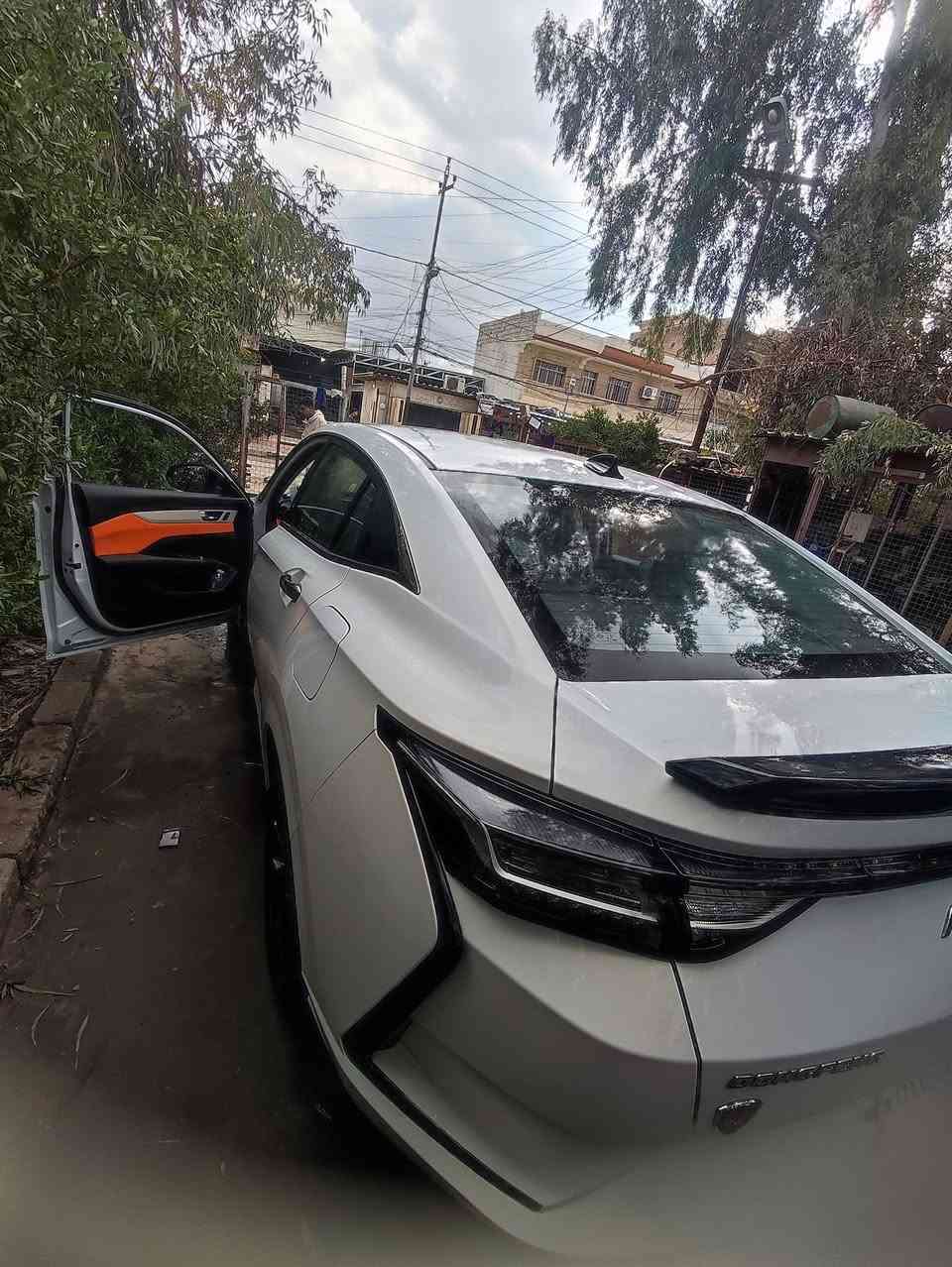 المكان .. الموصل 
 2025
A30 – وكالة ليث العبيدي. وارد خليجي. مامرقمة 
الممشى: 3500 كم  بعدها مامستحقة تبديل الدهن 
ضمان شركة ليث العبيدي.  تبديل الدهن مجاني لمدة سنة
كير أوتوماتيك
هاند بريك كهربائي.. اوتو هولد 
محرك 1500 طبيعي.. تفويل بنزين عادي ومابيها ادوانز نهائيا 
بصمة دخول + تشغيل
كراسي جلد
تحكم ستيرن جهتين
صندوك كهربائي
السيارة وكالة وبعدها بوضع الزيرو.  
بيها طخه خفيفة في باب النفر ( رصعة )موضحة في الصورة 
استعمال شخصي
السعر .. ١٥.٨٠٠٠٠٠.   خمسة عشر مليون وثمانيمائة الف دينار عراقي
الغرض من البيع .. شخصي .
***********
