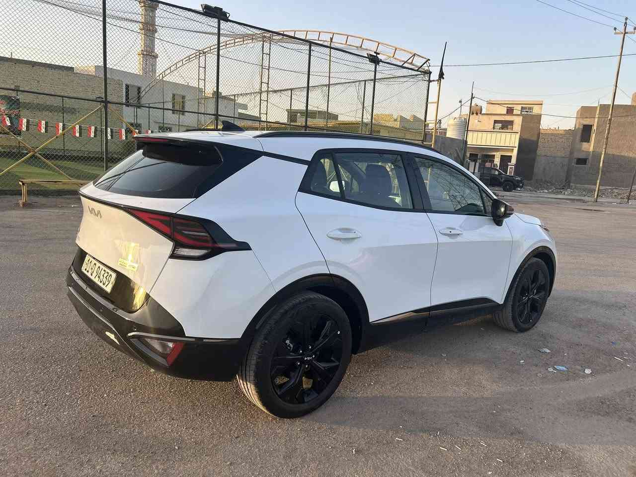 🚗 كيا سبورتاج 2025 بلاك اديشن قماره حديد  ماشيه اربعتالاف ونص يعني زيرو 🔥
🛠️ مرقم بغداد سنوية + لوحات🛠️

✨ أبرز المواصفات:

▪️ محرك 4 سلندر سعة 2000 سي سي اقتصادي وقوي

 كامل يعطي إطلالة مميزة داخل السيارة

▪️ نسخة Black Edition مع إضافات سوداء رياضية (شبك، ويل كب، مرايا)

▪️ شاشة وسطية مع نظام آبل كار بلاي وأندرويد أوتو

▪️ كاميرات + حساسات أمامية وخلفية

▪️ تشغيل بصمة + دخول ذكي

▪️ مقاعد جلد مريحة بتصميم رياضي 

▪️ نظام ثبات إلكتروني ووسائد هوائية متعددة للسلامة

الاستفسار *********** 

السعر 245 وبيه مجال
