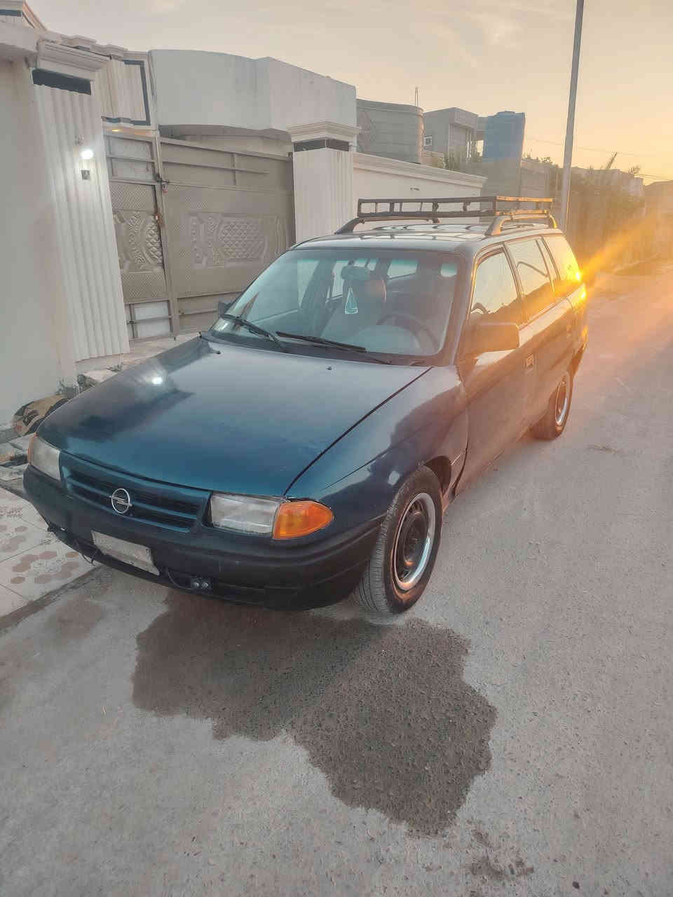 السلام عليكم اوبل استرا محرك في تنقيص تخم تاير جديد سياره شوفت عيونكم سعر 25 بيها مجال العنوان تكريت ***********
