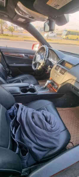 السلام عليكم من رخصة إدارة المحترمه 
 مارسيدس  ٢٠١١ محدث ٢٠١٤ فول مواصفات ٦ سلندر وارد امريكا 
ضرر فقط دعاميه ولايت من امريكا 
محرك كير مكفول صدر جديد 
مرشوشة كلير كله جمالية بدون ضرر بسبب الجراد 
سيارة جاهزة 
والسعر ١١٥ ورقه قابل للتفاوض 
***********
*********** بغداد
