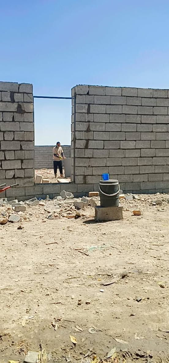 خلفه بناء متفرغ حالين اشتغل على دبل وبل يوميه ***********
