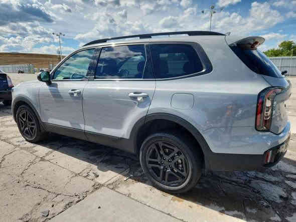 السلام عليكم للبيع كيا تولرايد موديل 2025 واصل بصره يوم 1/1 انشاء الله تباع بدون  كمرك وعلى وضعها ترهم كتاب شهداء السعر 27500$ للاستفسار الاتصال على الرقم ***********
