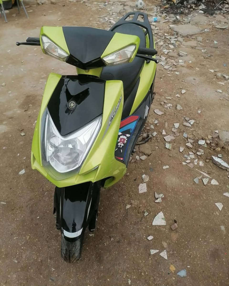 السلام عليكم مكاني بابل مسيب سده الهندية سكنز حديث للبيع أو مراوس  شعندك دزلي خاص دراجه احله من الصور بهواي جاهزه سلف هندر كهربائيات شغاله كله كيجات نعومه بريكات باتري جديد تايرات جدد ويلكب رياضي دراجه فول شغل وطلع سعر 450وبيه مجال للشراي رجاء موشراي لاتراسل اعبر المنشور


**إذا كنت صاحب هذا الإعلان وتريد حذفه لأي سبب، رجاءا أرسل رسالة إلى الدعم الفني**